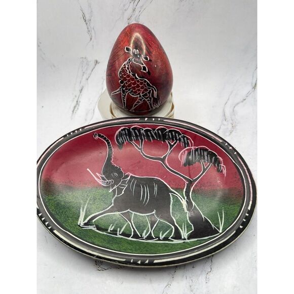 Handmade African Elephant Oval Soapstone‎ Plate & Giraffe Egg - Picture 1 of 6
